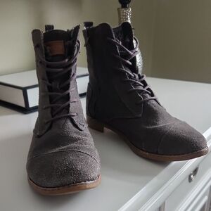 Toms Charcoal Lace Up Boots